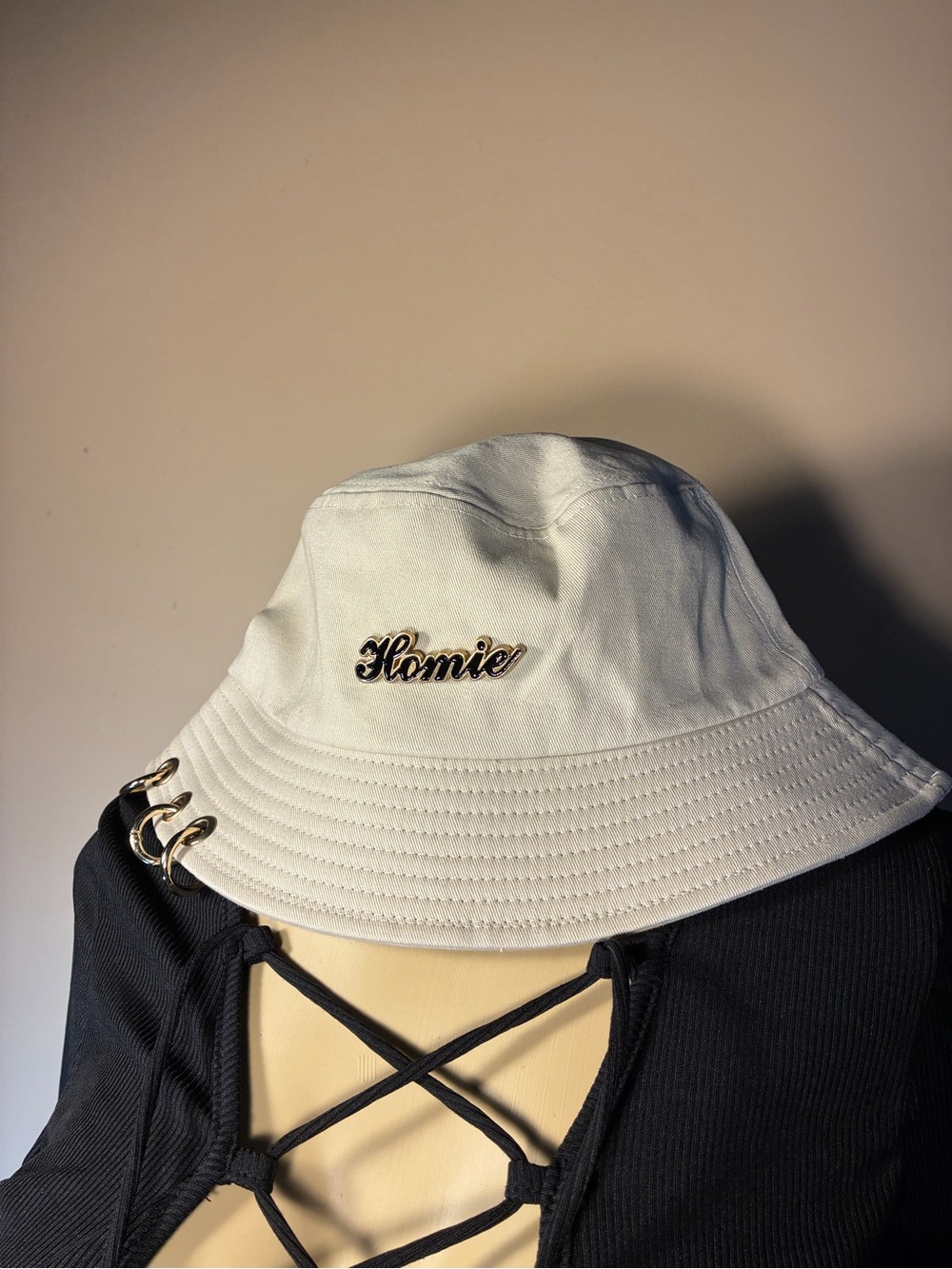 SHEIN White Bucket Hat with Gold 'Homie' Logo & Ring Accents